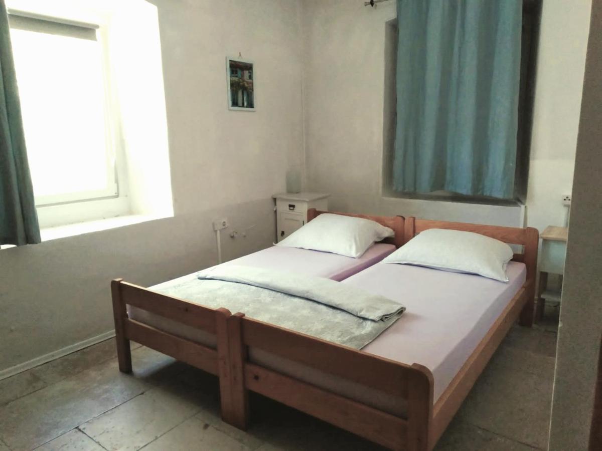 Nerezine Apartmany Centrum Buitenkant foto