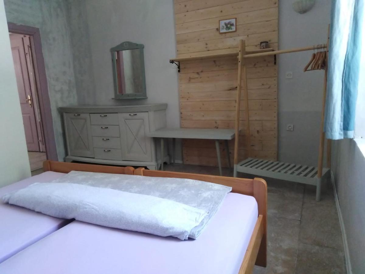 Nerezine Apartmany Centrum Buitenkant foto